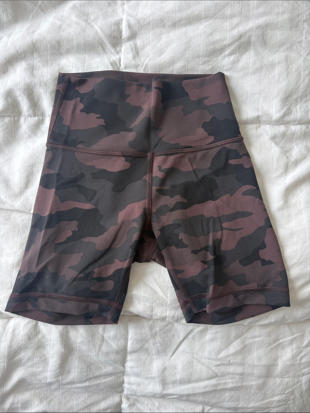 Lululemon Wonder Train High Rise 6”Camo Bike Shorts